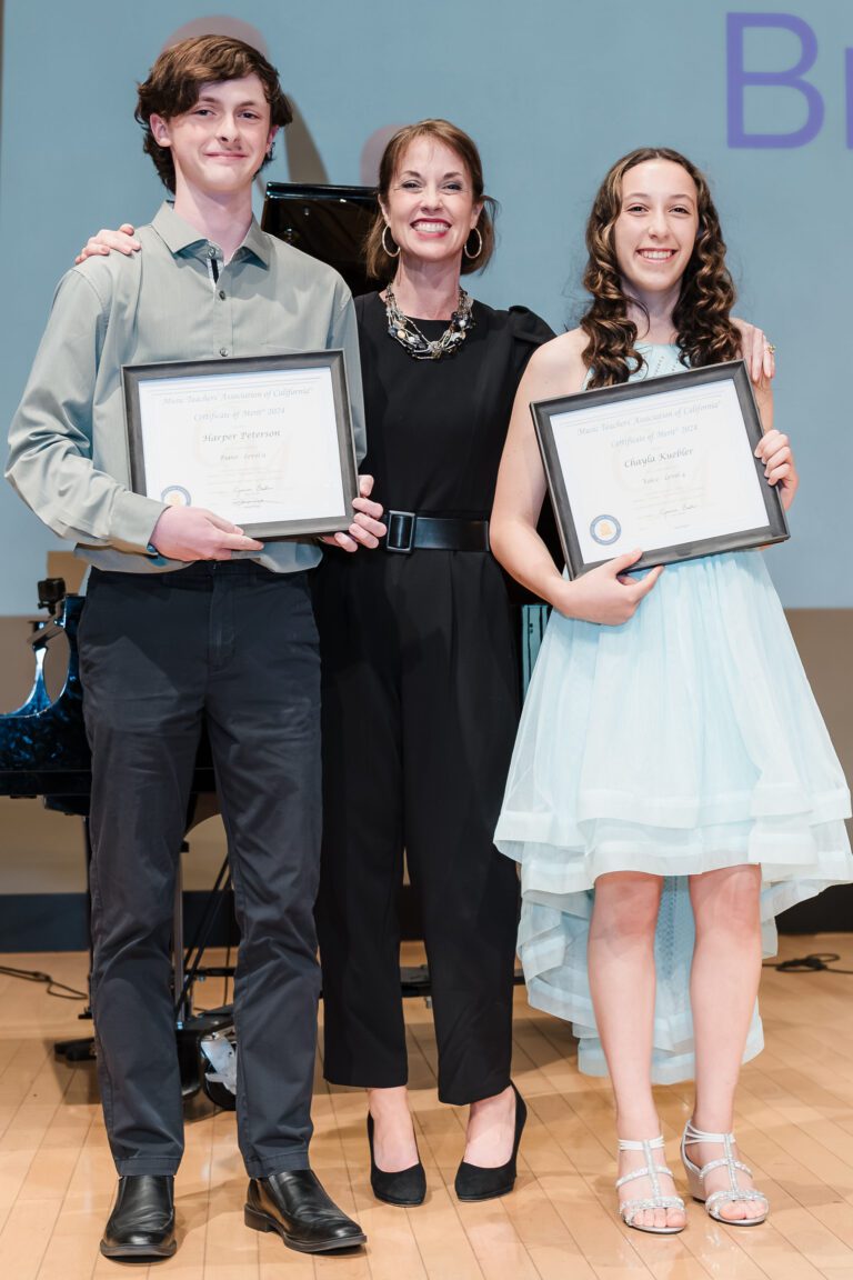 TamralooSpringShowcase 430 768x1152